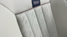 MINI Cooper 1.5 C Exclusive 5dr Auto Petrol Hatchback